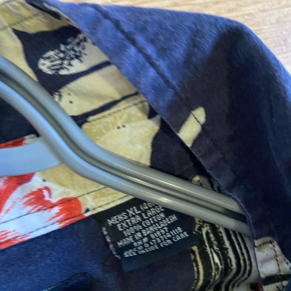 Button up - Picture 2 of 2